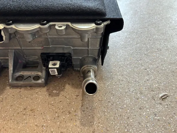 Module de charge onduleur Hyundai IONIQ 5 OEM 364001XABO image 8