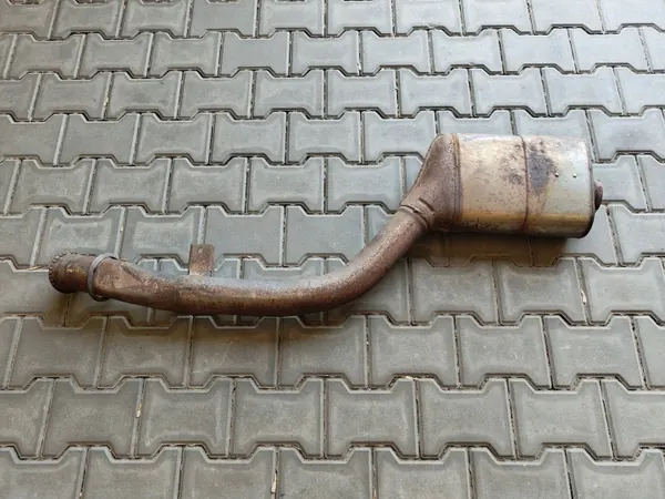 BMW OEM 9468671 Silencieux Central Catalyseur image 2