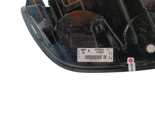 Lámpara Trasera Derecha Peugeot e-208 II (2019-2024) HB 5D 9823216580 image 2