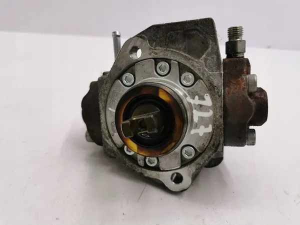 Mazda CX-7 2011 High Pressure Fuel Pump OEM 2940000621 image 3