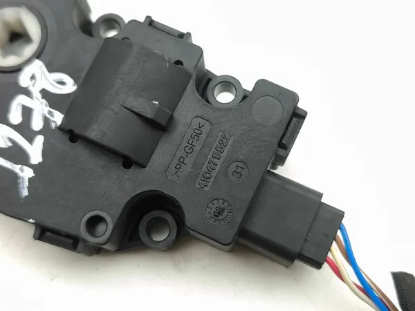 Lämmitysmootori Mercedes ML 166 410475522 image 10