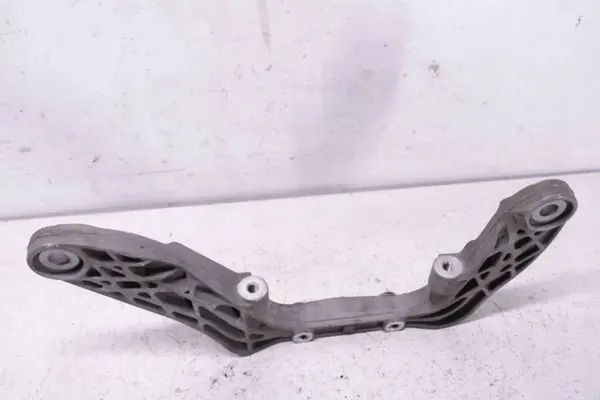 Mercedes-Benz GLA W156 Asennusosat OEM M0014250 image 2