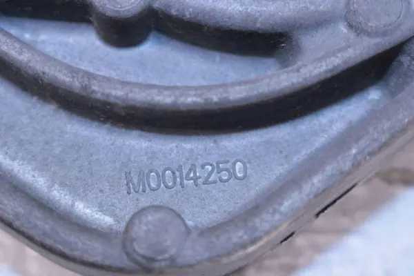 Mercedes-Benz GLA W156 Asennusosat OEM M0014250 image 4