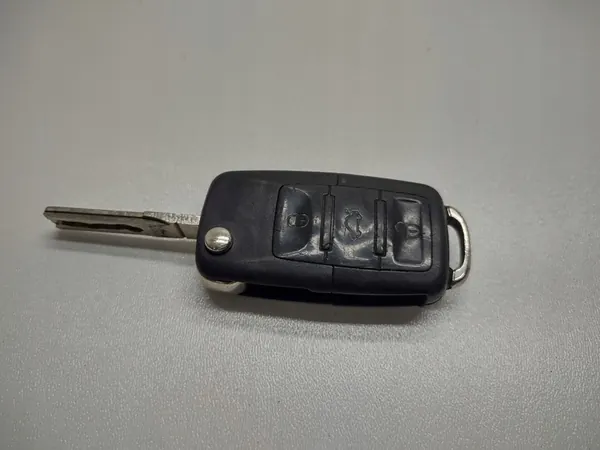 Sytytyskytkin avain VW Touran Golf Scirocco Jetta EOS 1K0905851B image 4