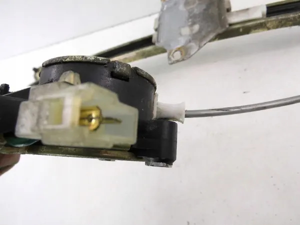 MITSUBISHI GALANT V E30 Mecanismo de ventana eléctrica izquierda image 4