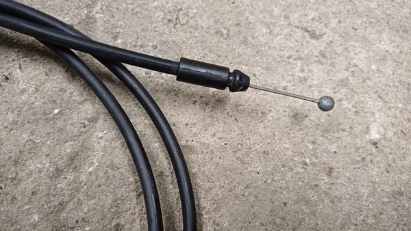 KIA CEED II 12- Cabo do Capô 3X000-4A02 image 2