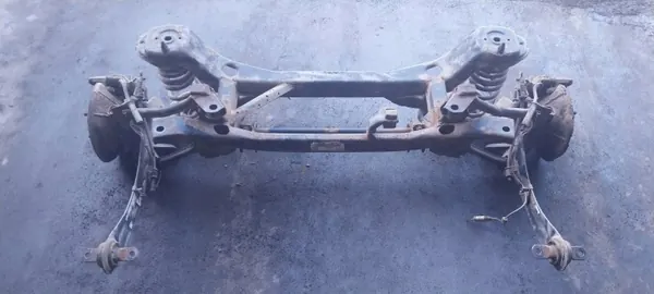 OEM KOMPLETNE ZAWIESZENIE BELKA SANKI TYŁ FORD FOCUS MK1 KOMBI image 2