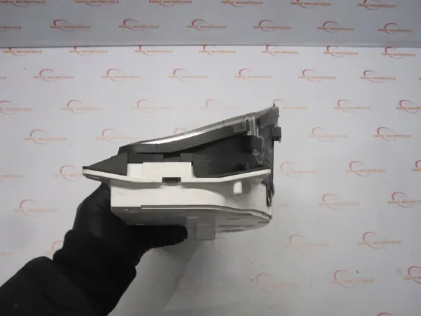 Volvo XC90 I 03r 2.4 Mittaristo OEM 8673269 image 5