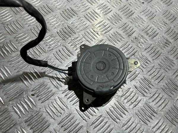 Kylfläktmotor OEM PU19863 för Mitsubishi Eclipse Cross image 3