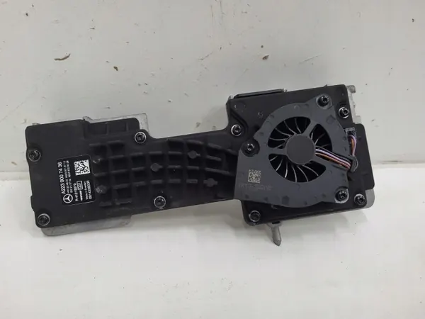 Gebrauchte Mercedes-Benz Windschutzscheibenkamera OEM A2239007436 image 2