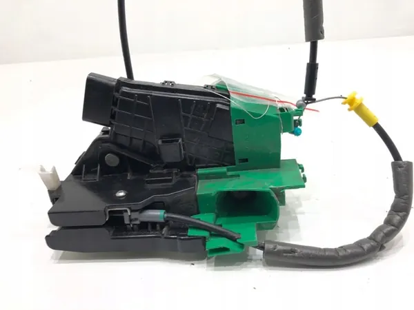 Fram Vänster Dörrlås Hyundai i30 Kombi image 3