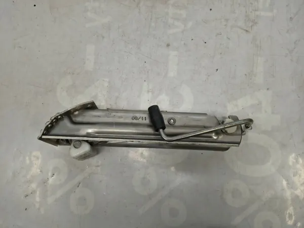 Cric Mercedes-Benz OEM pour W204, W207, W212 image 6