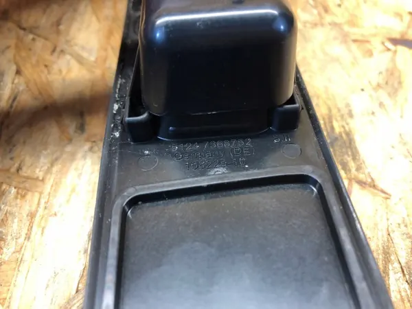 Bouton d'ouverture coffre BMW OEM 7368752 image 3