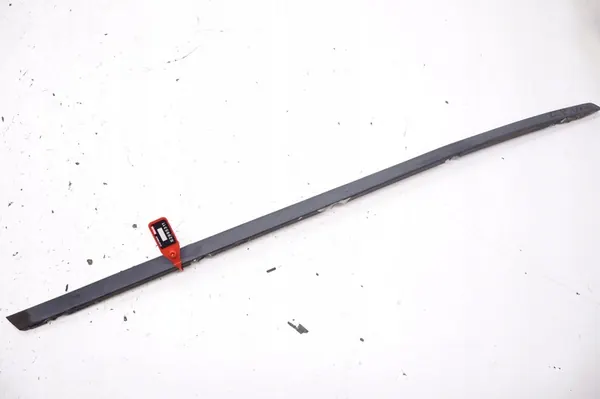 Garniture de fenêtre avant gauche Volvo V70 III 31214492 image 1