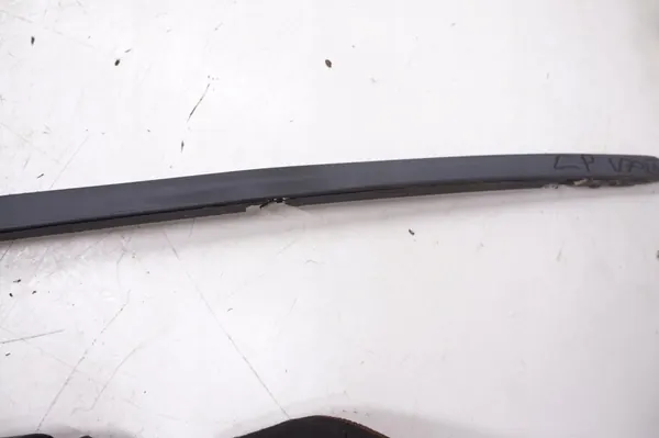 Garniture de fenêtre avant gauche Volvo V70 III 31214492 image 3