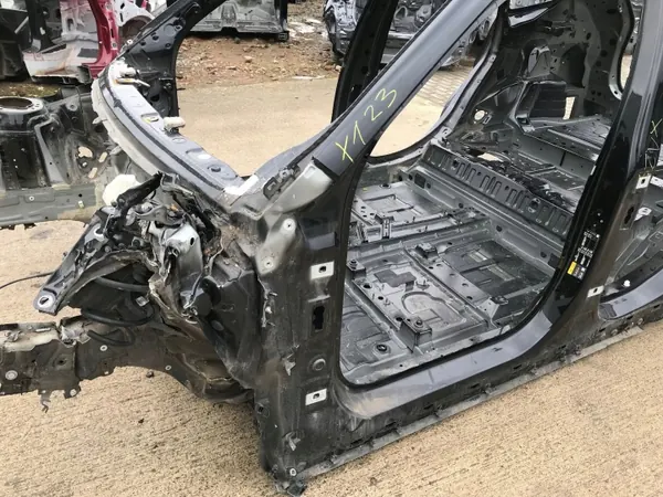 BMW OEM PRÓG B A PRZEDNI ŚRODKOWY BOK AUTA BMW U11 KULA 0909 image 4