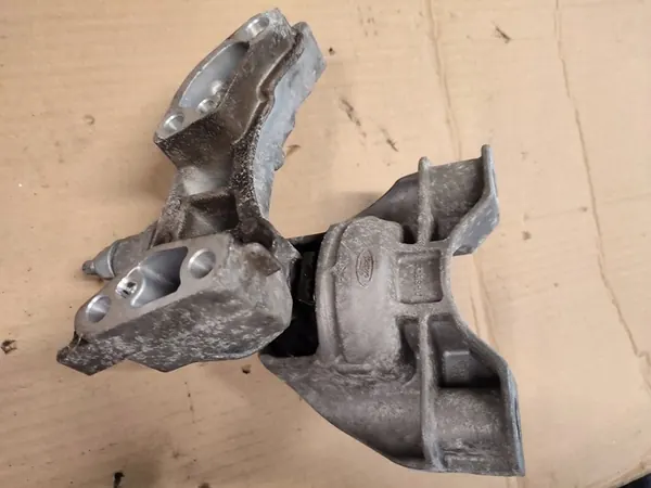 Support Moteur Droit Ford Transit Tourneo Courier 2015 - OEM image 3