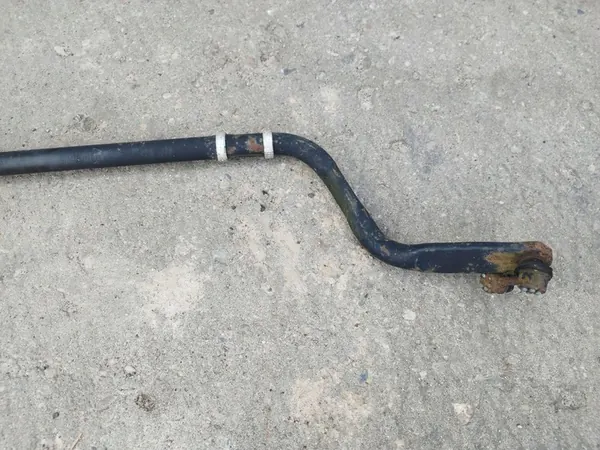 2006 Nissan Navara D40 Voorste Stabilizator image 2