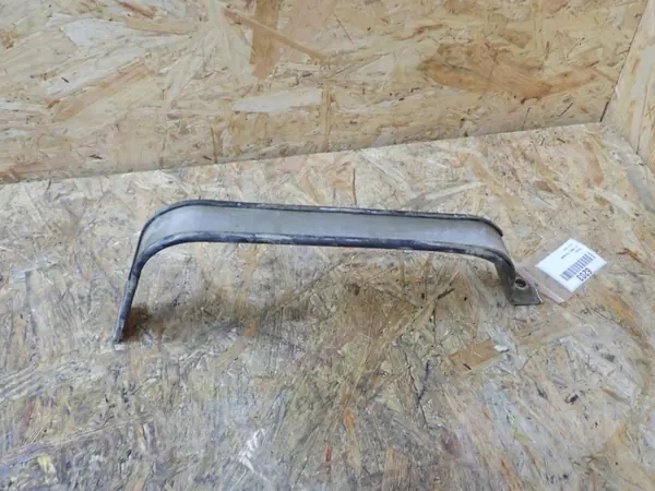 Support de réservoir Isuzu D-Max d'occasion OEM BTU1890 image 2