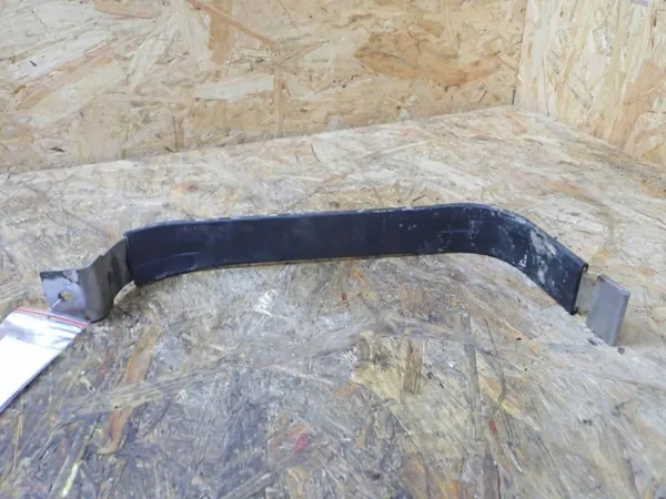 Support de réservoir Isuzu D-Max d'occasion OEM BTU1890 image 3