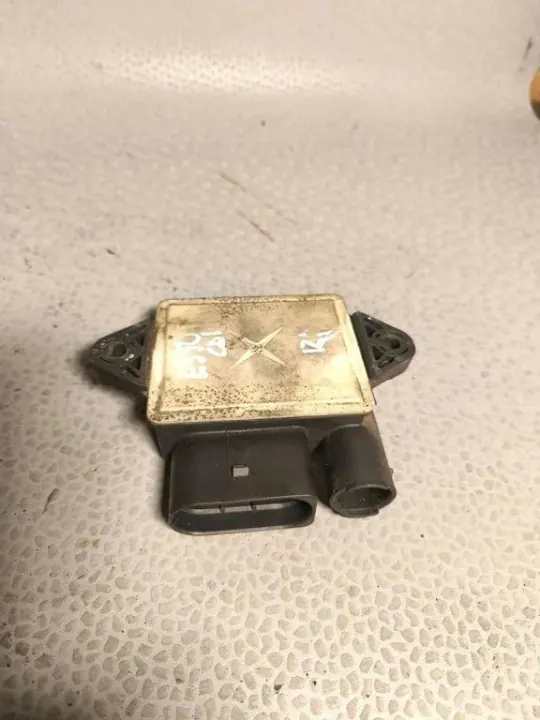 Bougie de préchauffage OEM E2110021047 Mercedes-Benz image 3