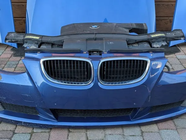 BMW E92 framstötfångarsats OEM AJC266 - Begagnad image 3