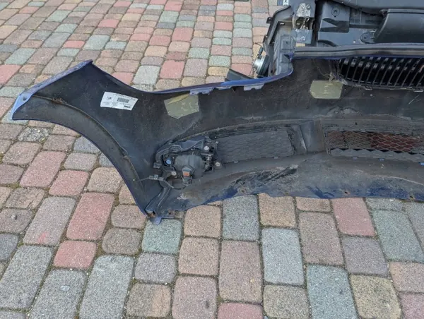 BMW E92 framstötfångarsats OEM AJC266 - Begagnad image 5
