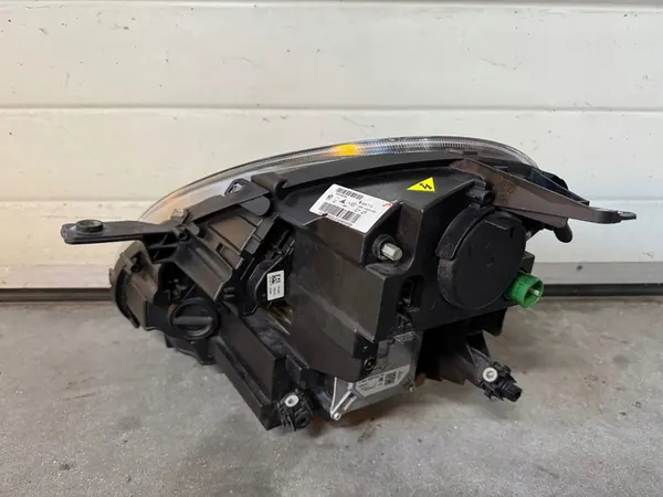 Faros derecho Xenón Carbon Alfa Romeo Giulietta 00505485280 image 4