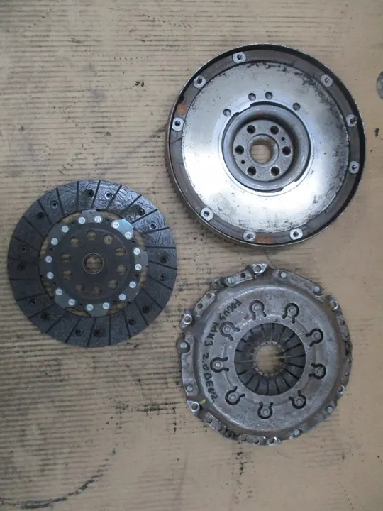 Ford OE Kaksimassainen Flywheel image 2