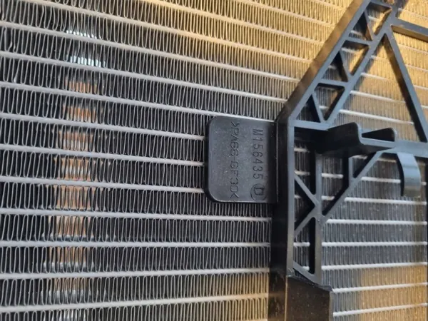 Radiateur AC Mercedes Sprinter OEM 9065000554 - Occasion image 5