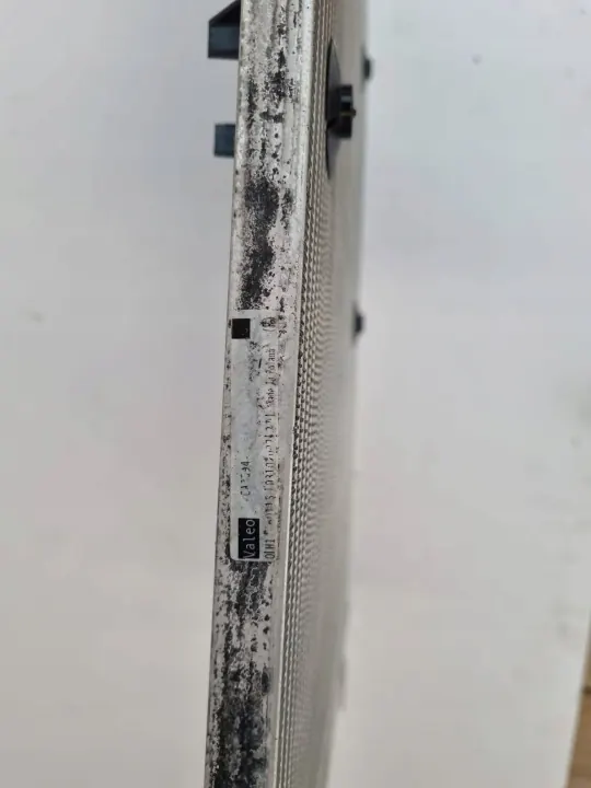 Radiateur AC Mercedes Sprinter OEM 9065000554 - Occasion image 6