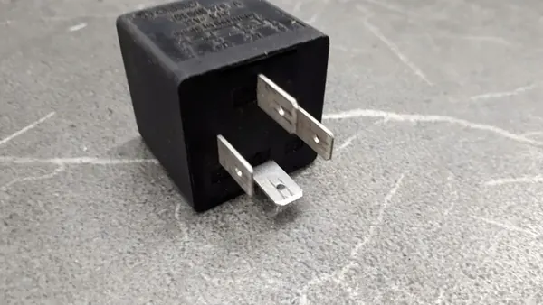 191919376A Rela 42 VW GOLF II image 4