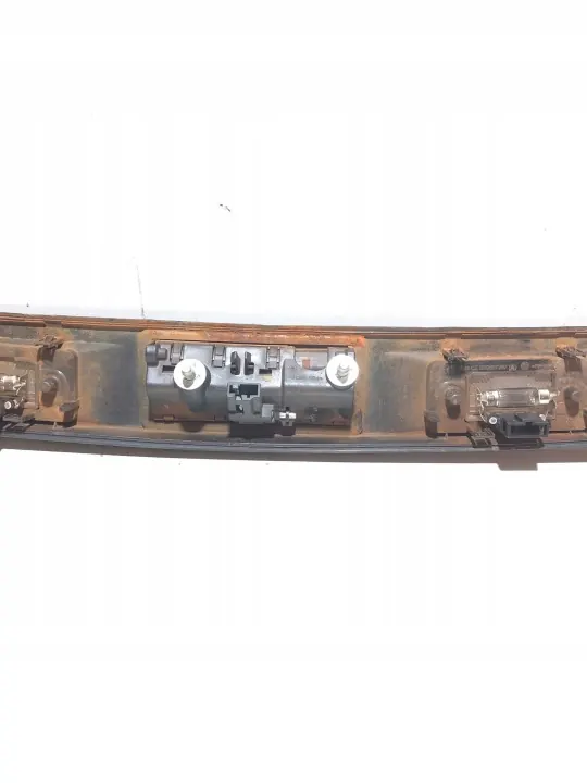 Barre d'éclairage plaque OEM 5N0827287 arrière image 9