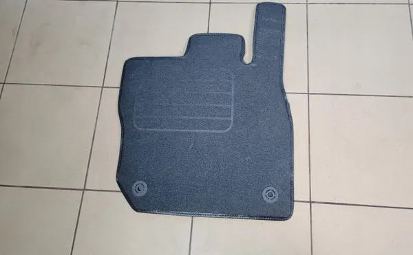 Jeu de tapis velours CUPRA LEON 2.0 TSI OEM image 3