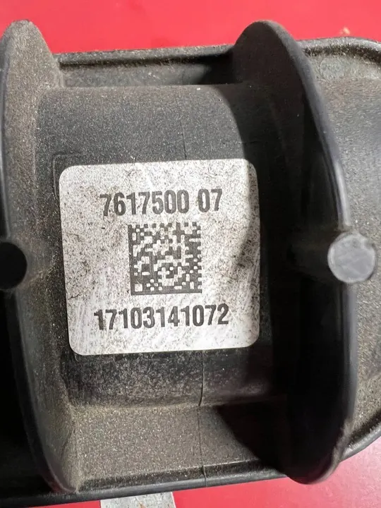 Ansaugkrümmer BMW X1 F48 2.0i 7617500 image 4