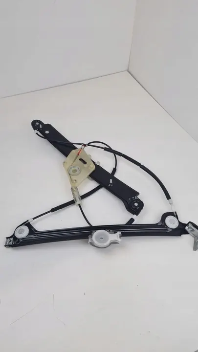 Elevador de vidro elétrico dianteiro direito BMW sem motor image 6