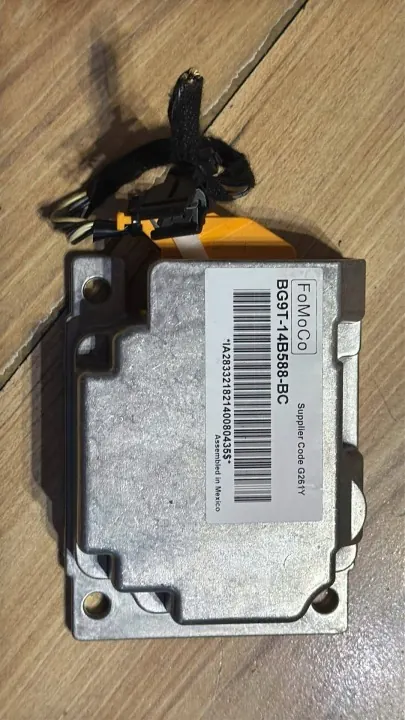 Módulo control crucero activo Ford OE BG9T-14B588-BC image 2