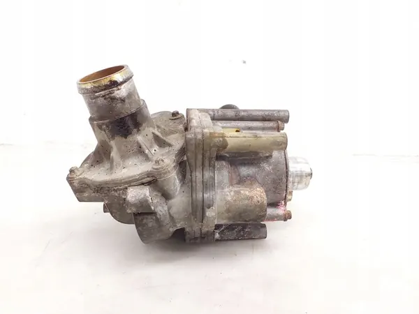Audi Vattenpump A8 S8 D4 4H OE 057121111B image 3