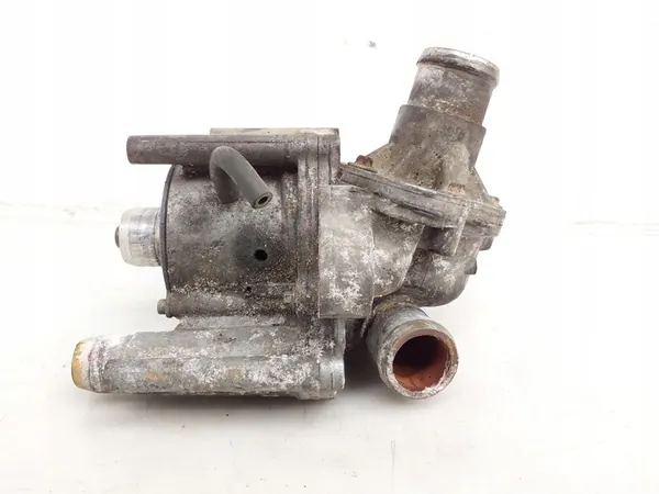 Audi Vattenpump A8 S8 D4 4H OE 057121111B image 6