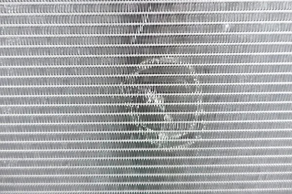 Radiador de agua Renault Clio III 1.5 dCi 734462 Valeo image 5