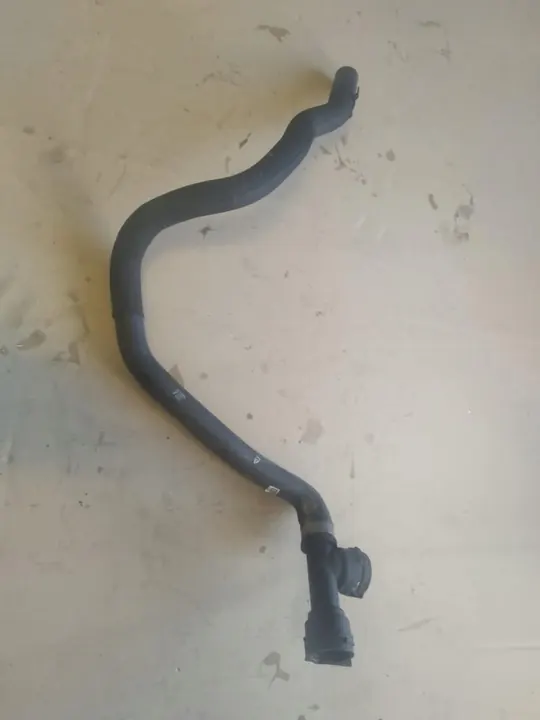 BMW Vesiputki Alkuperäinen OE 8678497 image 2