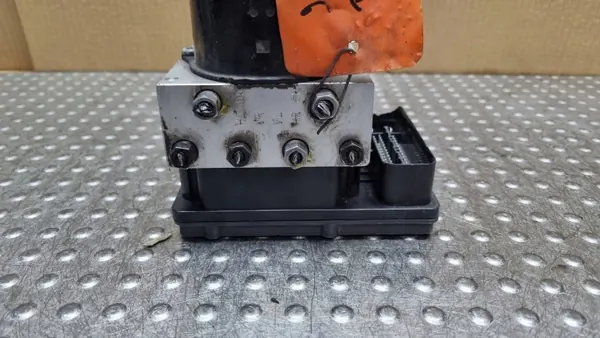 Bomba ABS OEM S26383151 Usada image 5