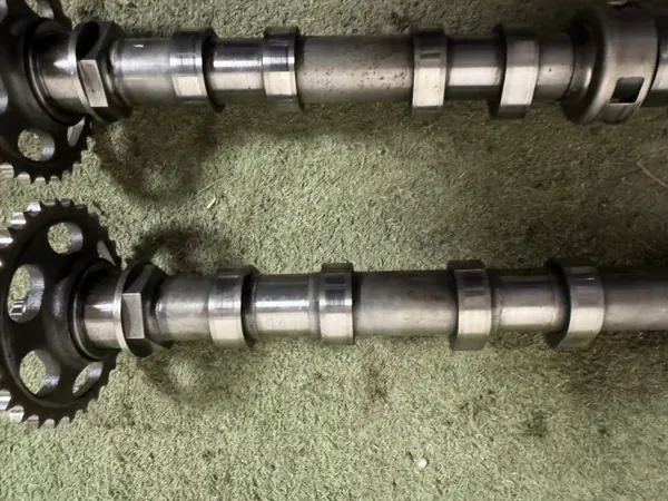 Peça motor Mercedes OEM 50848 usada image 3