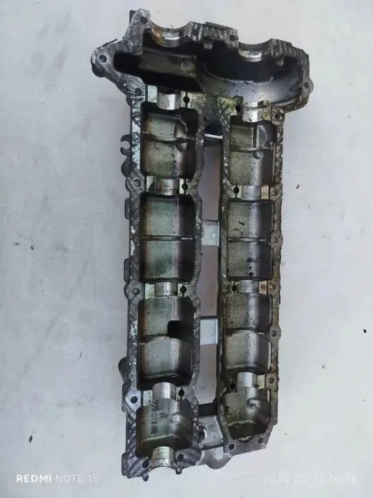 Cubierta de seguidor de levas OEM A6420101230 Mercedes-Benz image 6