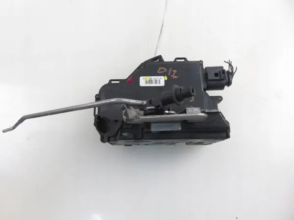 ZAMEK PPE AUDI A4 8E1837016C image 6