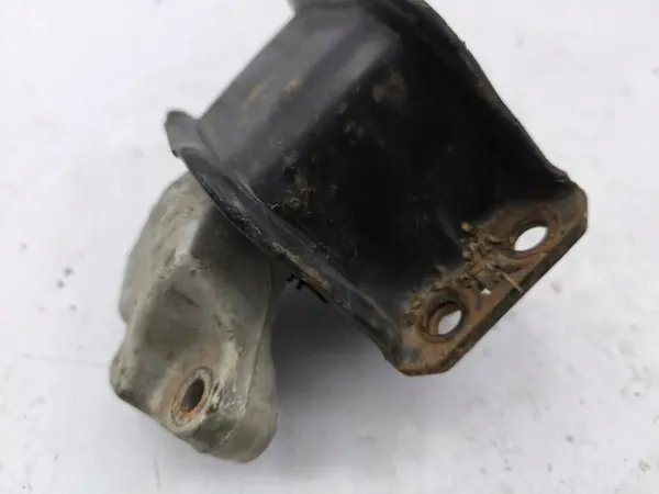 Peugeot 5008 2011 Right Side Engine Mount image 6