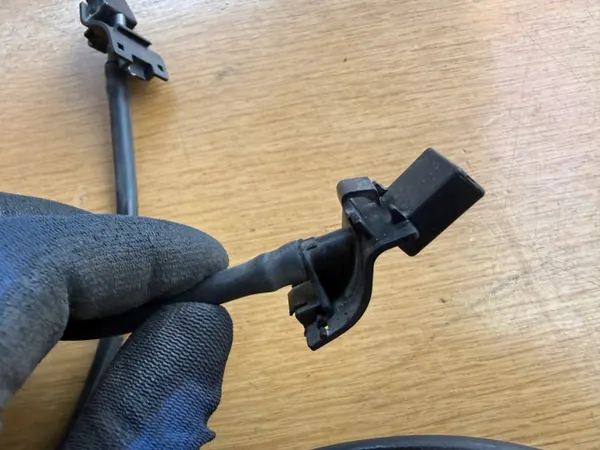 Scheibenwischer Toyota OE OEM 9006833251 - Gebraucht image 7