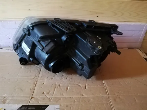 Etulamppu VW Amarok image 2