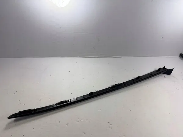 Joint racleur vitre avant droit OEM 9810111980 image 4