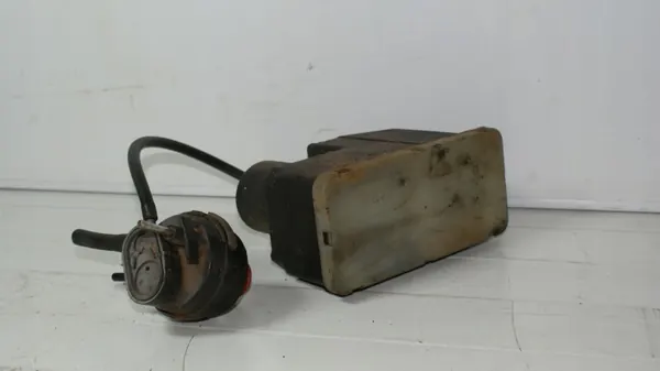Mercedes centralåterlåsningspump OEM 0008002248 image 3